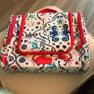 Vera Bradley travel bag